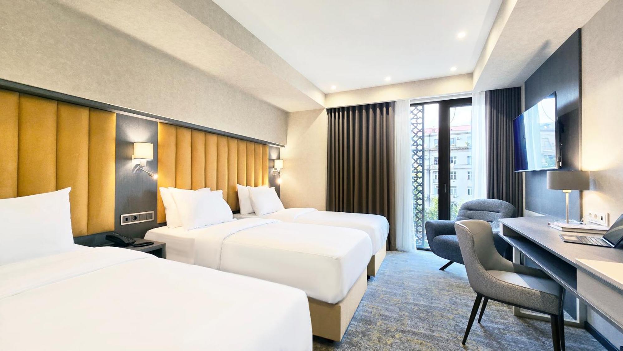 Griffin Hotel Тбілісі Екстер'єр фото