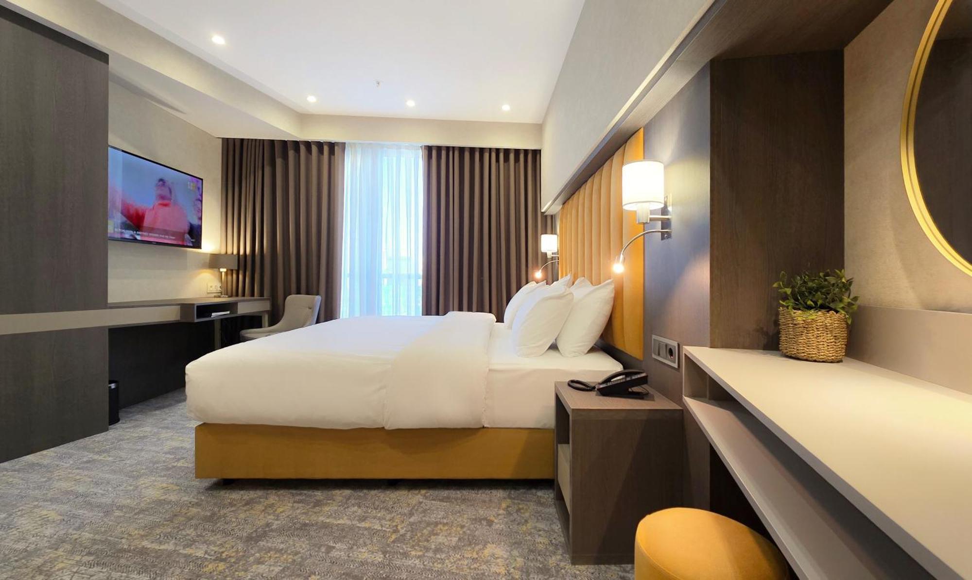 Griffin Hotel Тбілісі Екстер'єр фото