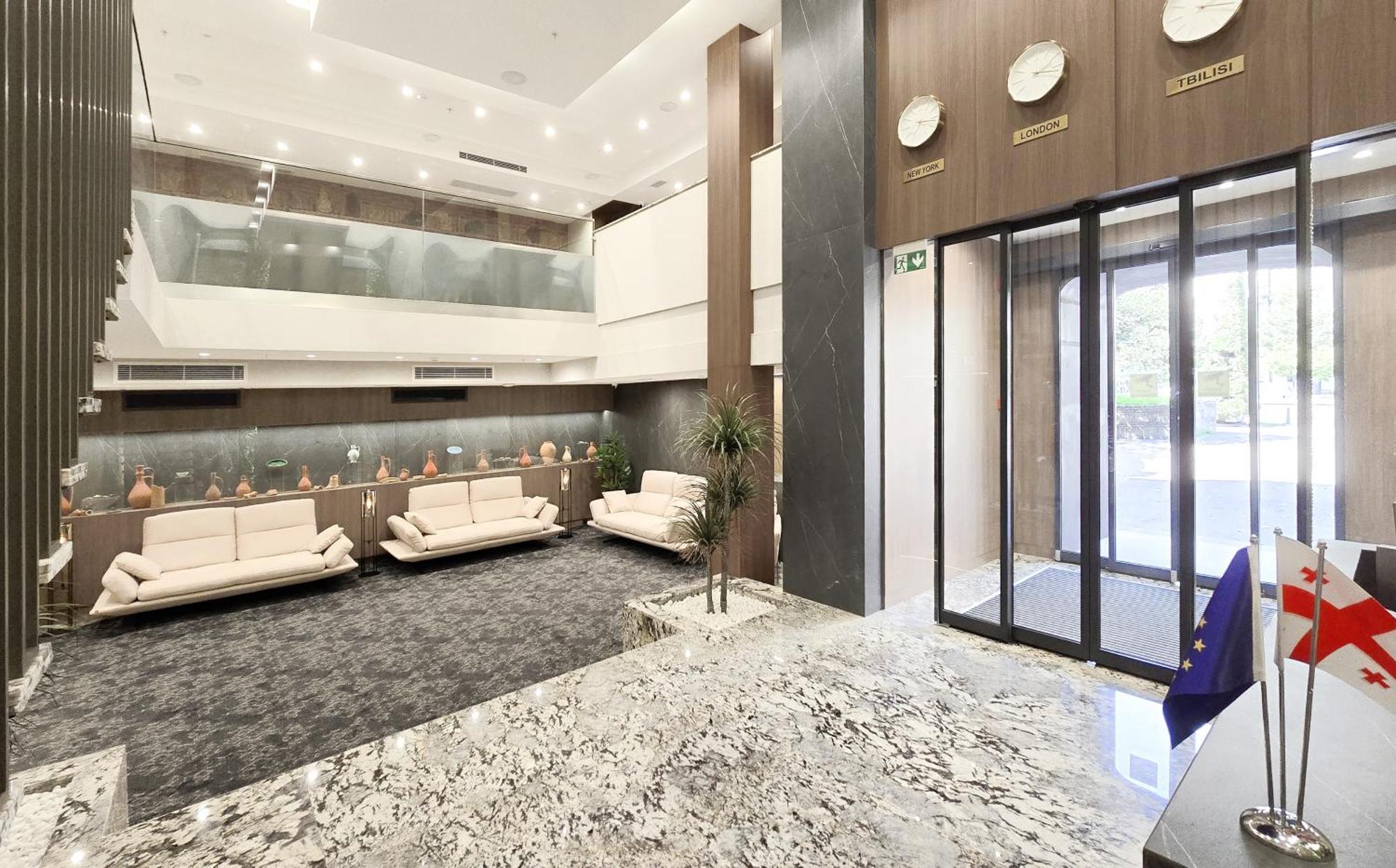 Griffin Hotel Тбілісі Екстер'єр фото