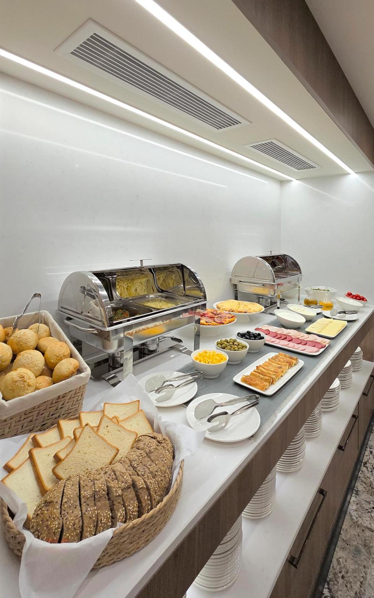 Griffin Hotel Тбілісі Екстер'єр фото