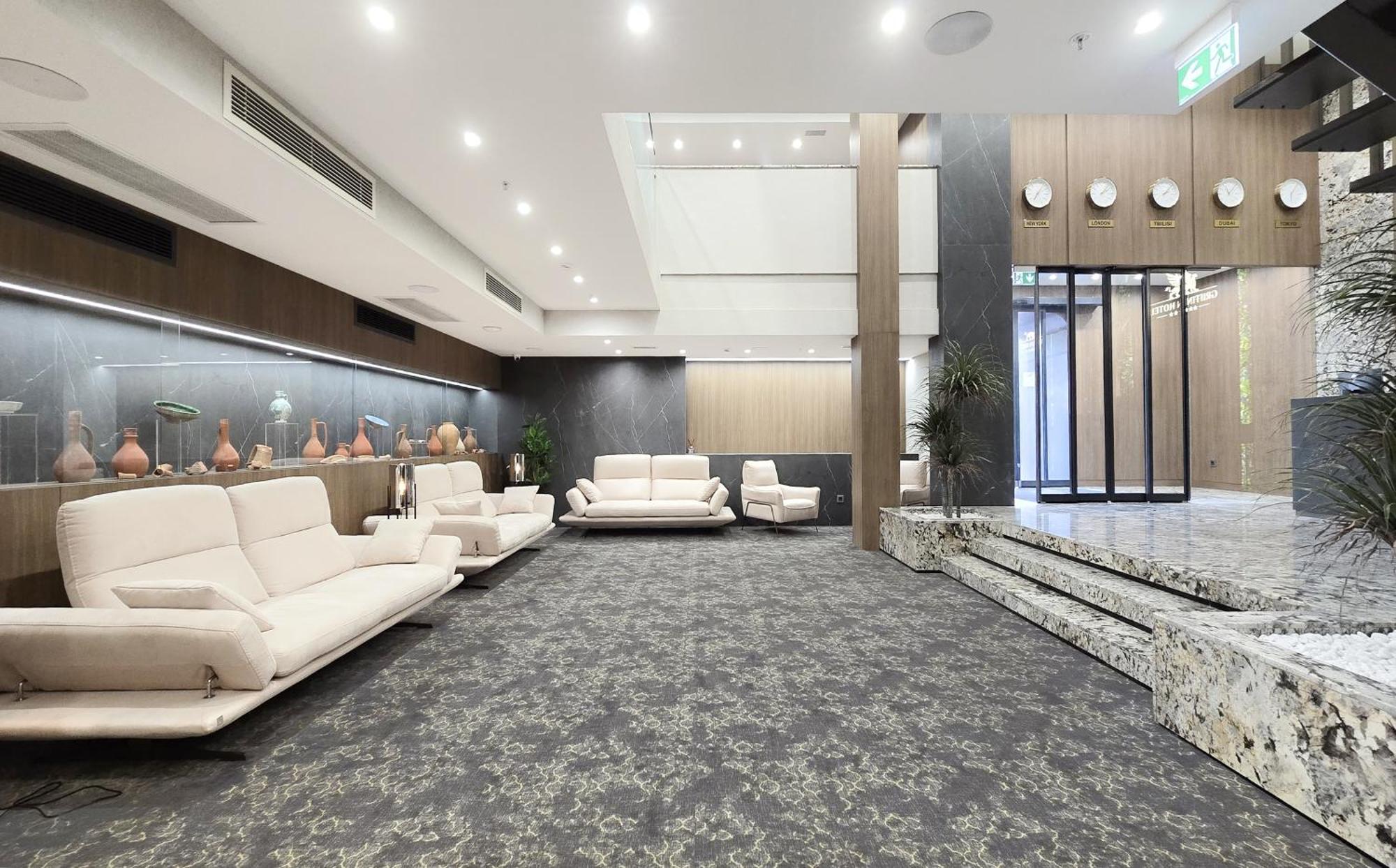Griffin Hotel Тбілісі Екстер'єр фото