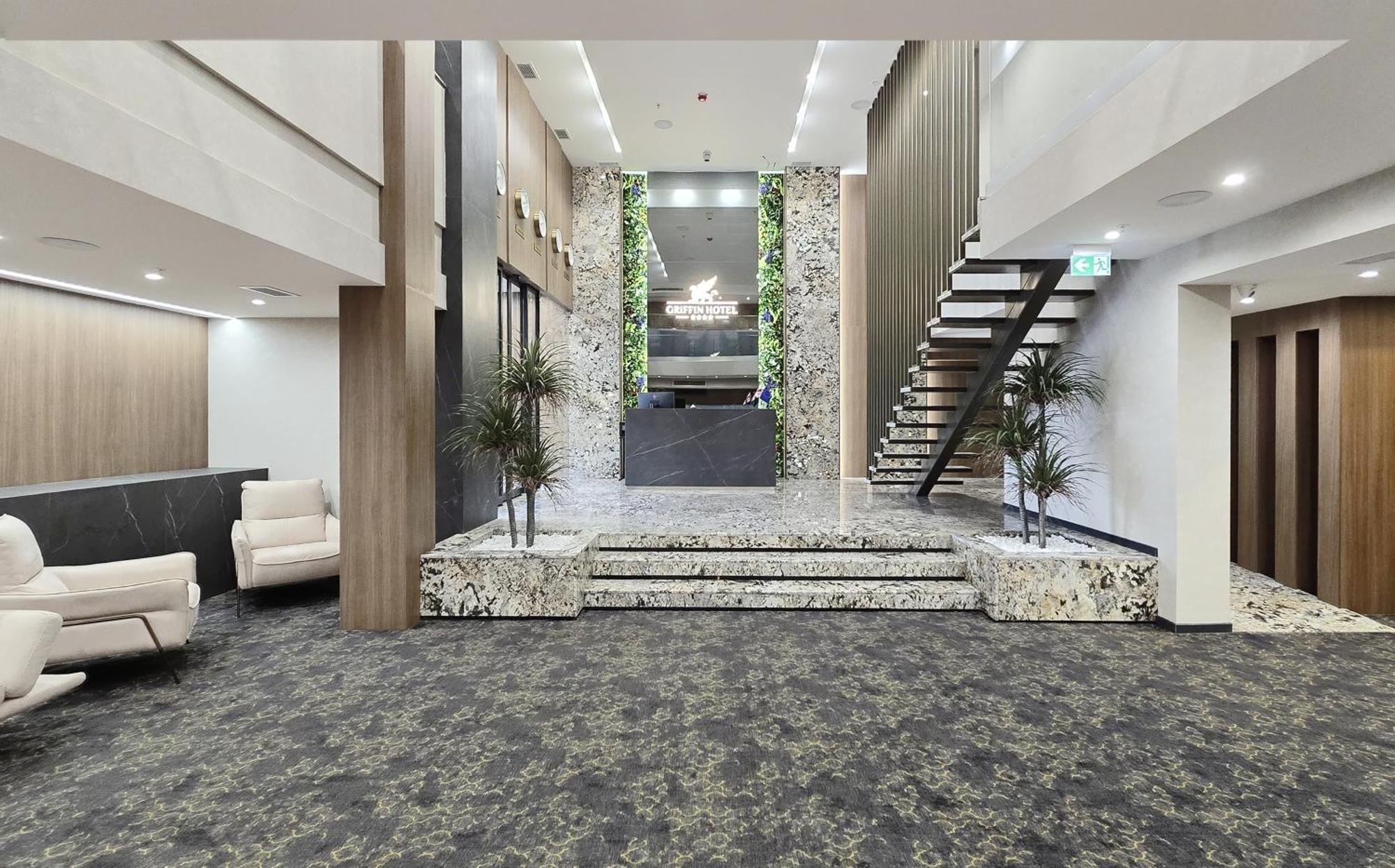 Griffin Hotel Тбілісі Екстер'єр фото